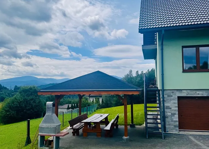 Dom Z Pieknym Widokiem Na Gory Mutne
